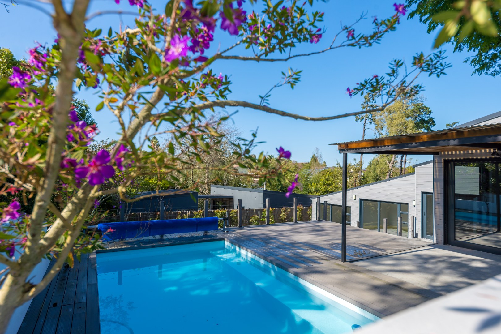 4 Bedroom House For Sale in Fernridge RE/MAX™ of Southern Africa