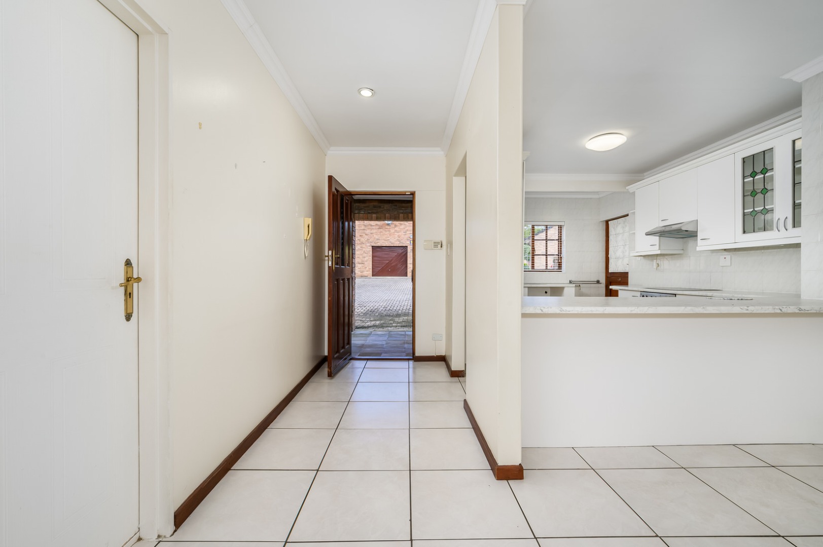 3 Bedroom Townhouse To Rent in Lorraine RE/MAX™ of Southern Africa