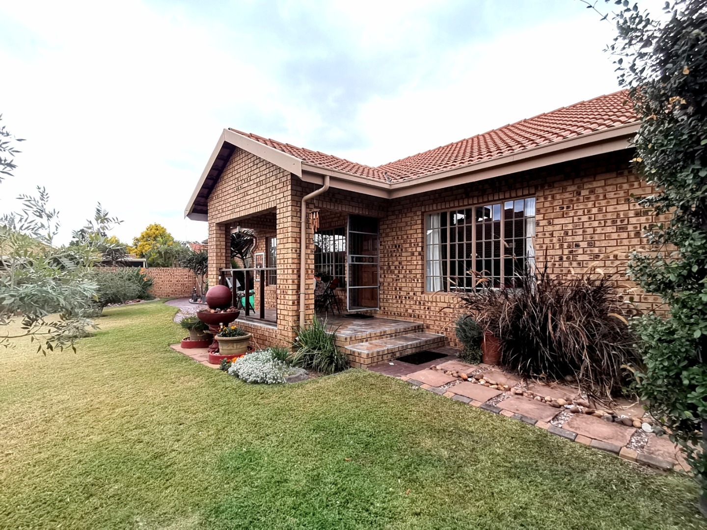 2 Bedroom House For Sale in Modimolle RE/MAX™ of Southern Africa