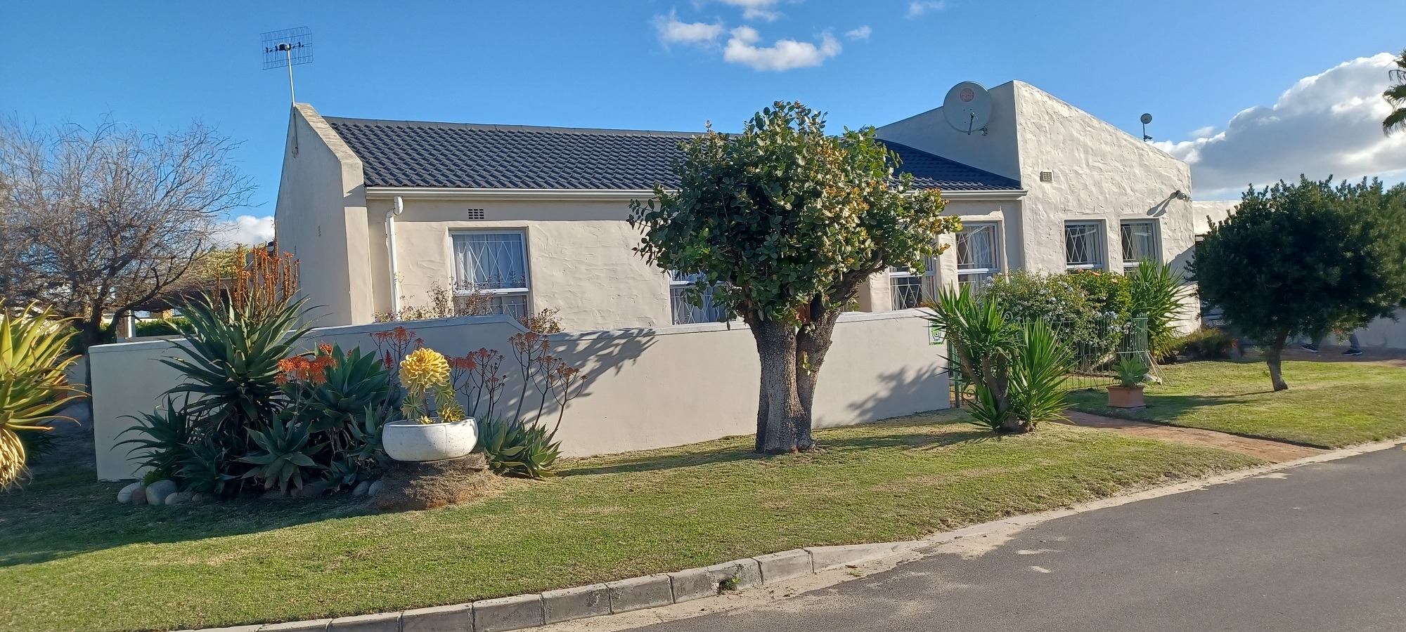 Property for sale in Edgemead RE/MAX™ of Southern Africa