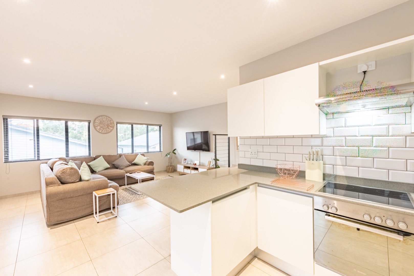 3 Bedroom House For Sale in Dawncliffe RE/MAX™ of Southern Africa