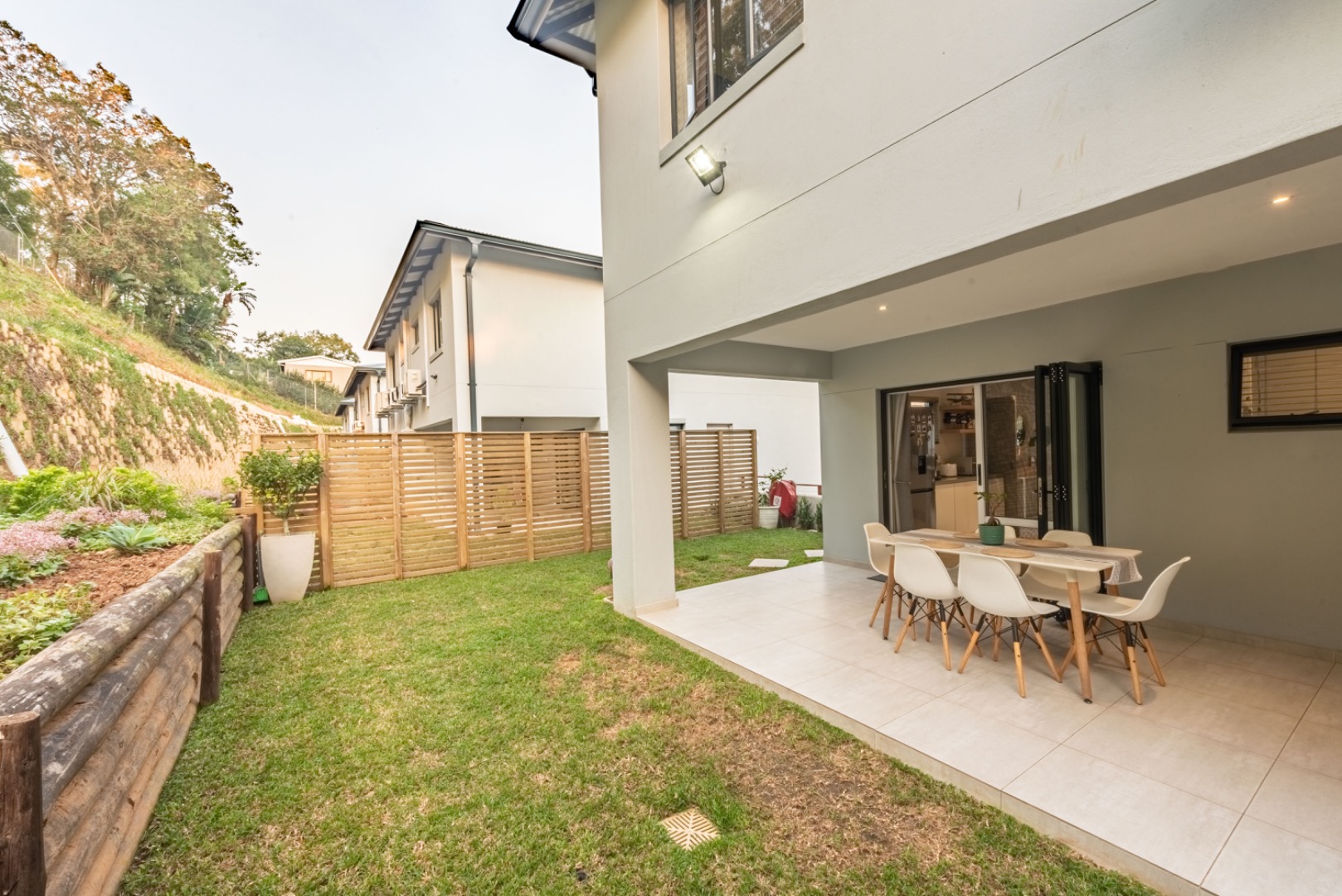 3 Bedroom House For Sale in Dawncliffe RE/MAX™ of Southern Africa