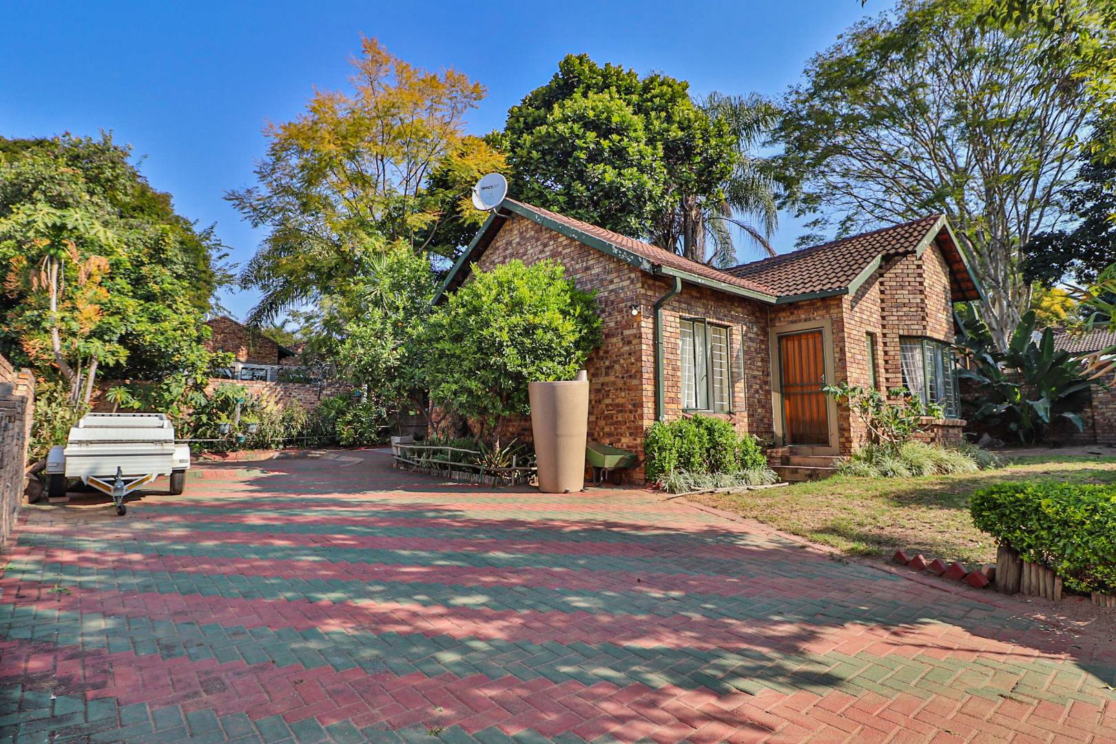 2 Bedroom House For Sale In West Acres Ext 13 RE MAX Of Southern Africa