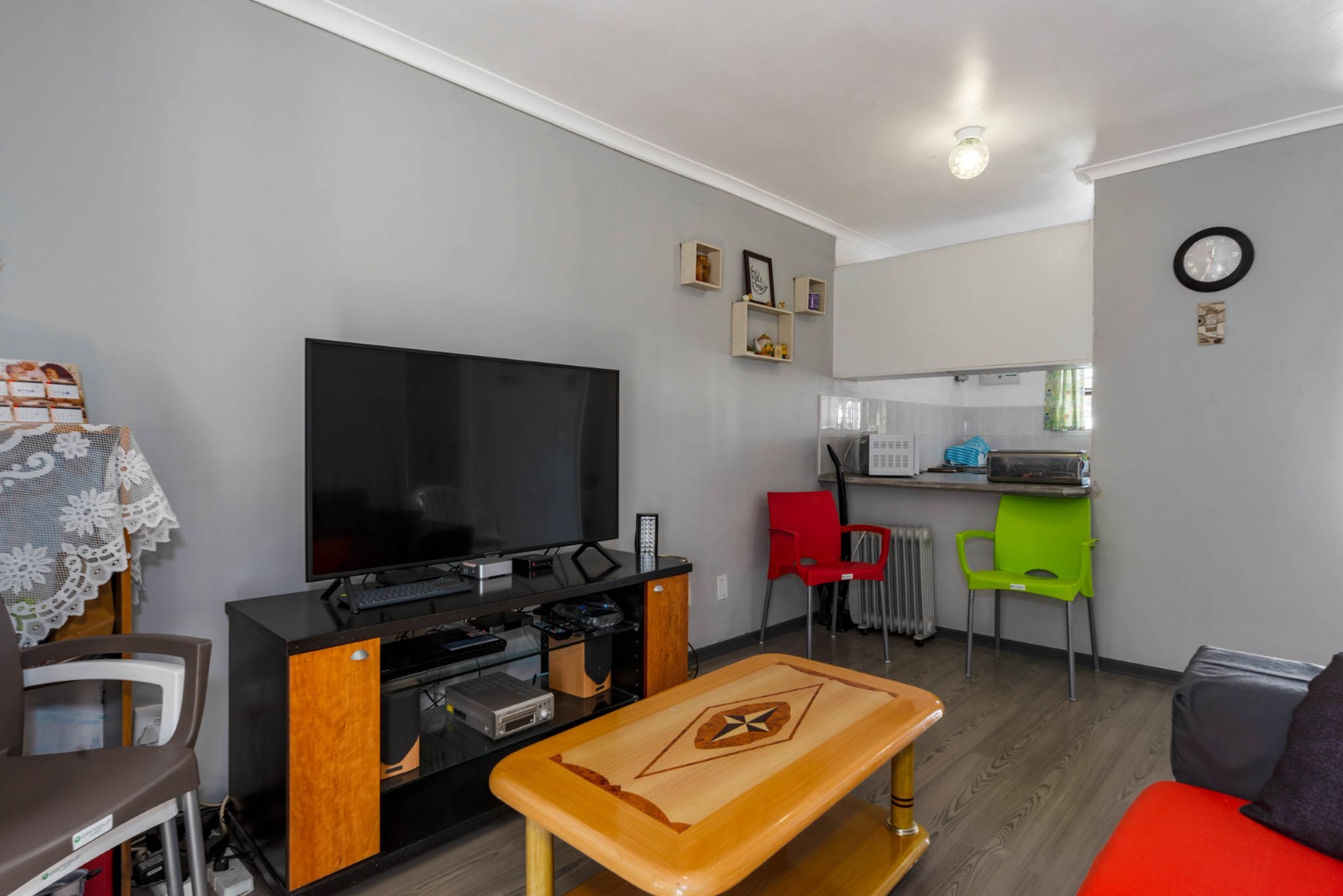 1 Bedroom Apartment / Flat For Sale in Parow Valley RE/MAX™ of