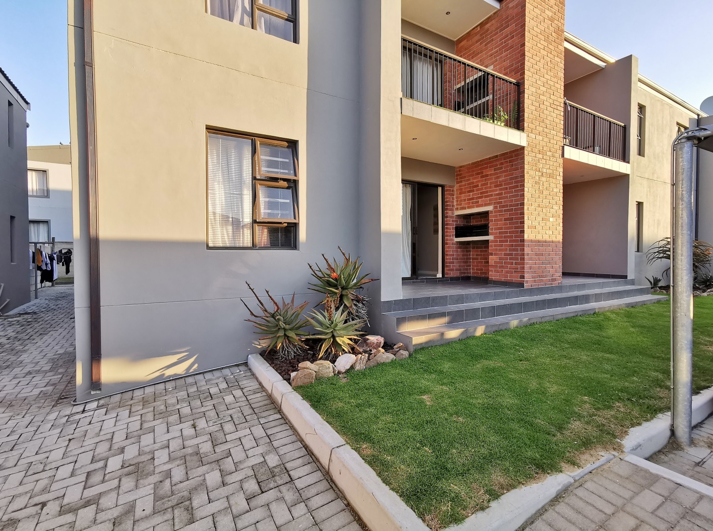 2 Bedroom Apartment / Flat For Sale in Sherwood RE/MAX™ of Southern