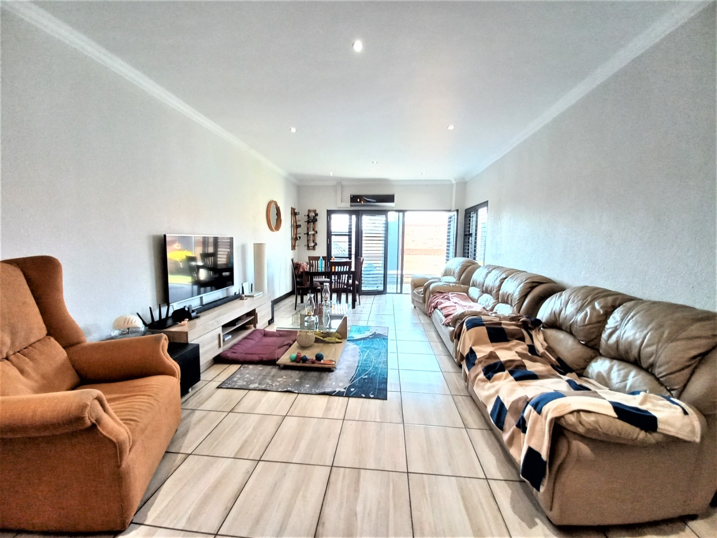 3 Bedroom Townhouse For Sale in New Market RE/MAX™ of Southern Africa
