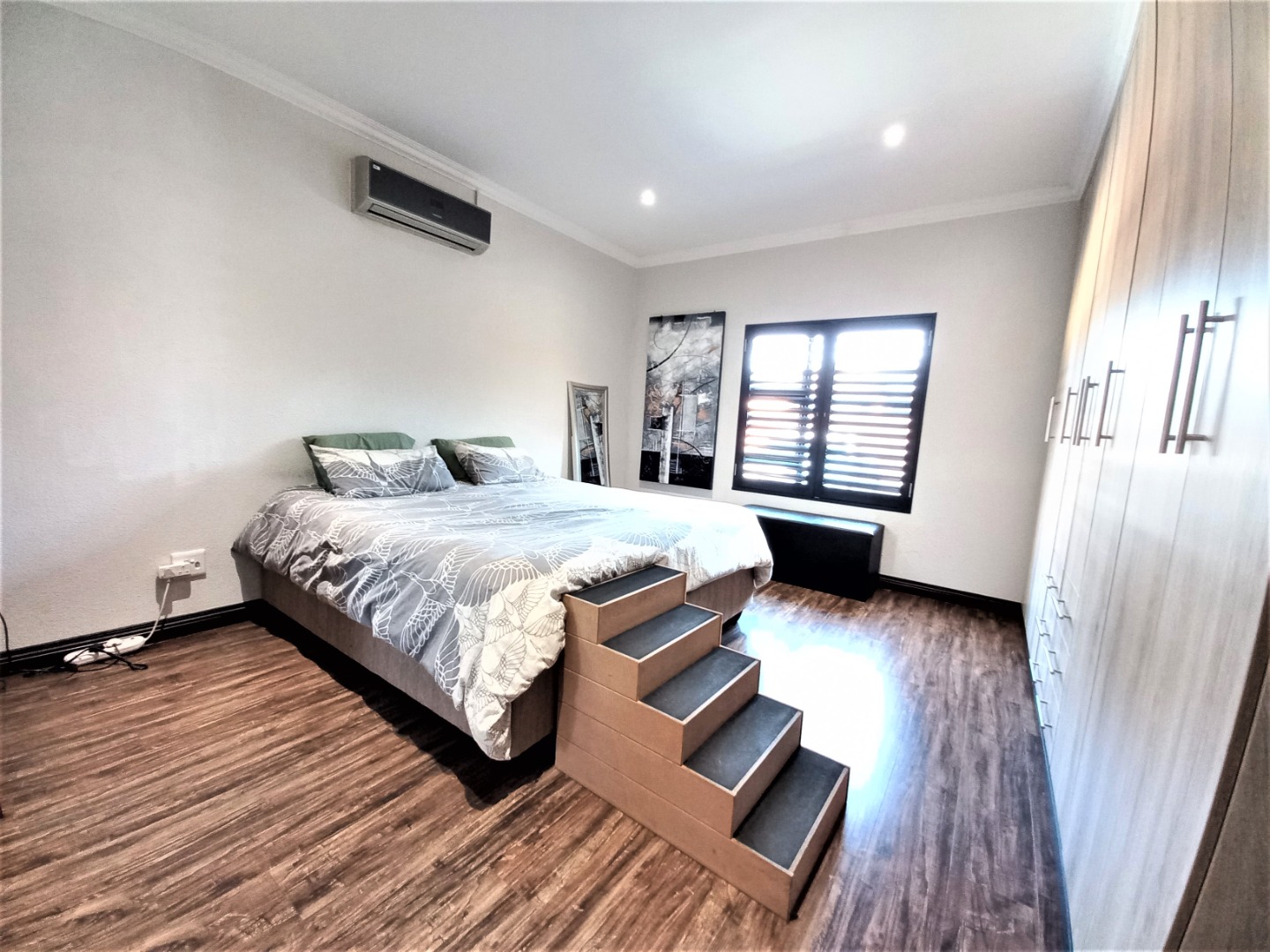 3 Bedroom Townhouse For Sale in New Market RE/MAX™ of Southern Africa