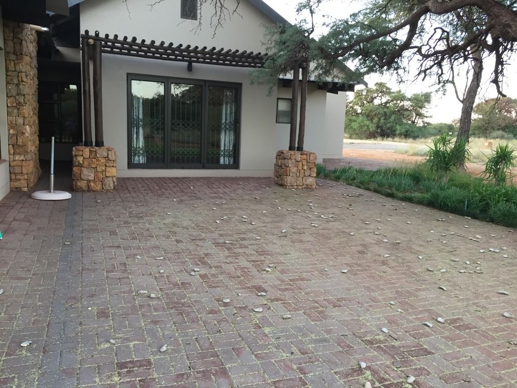 4 Bedroom House For Sale in Kathu RE/MAX™ of Southern Africa