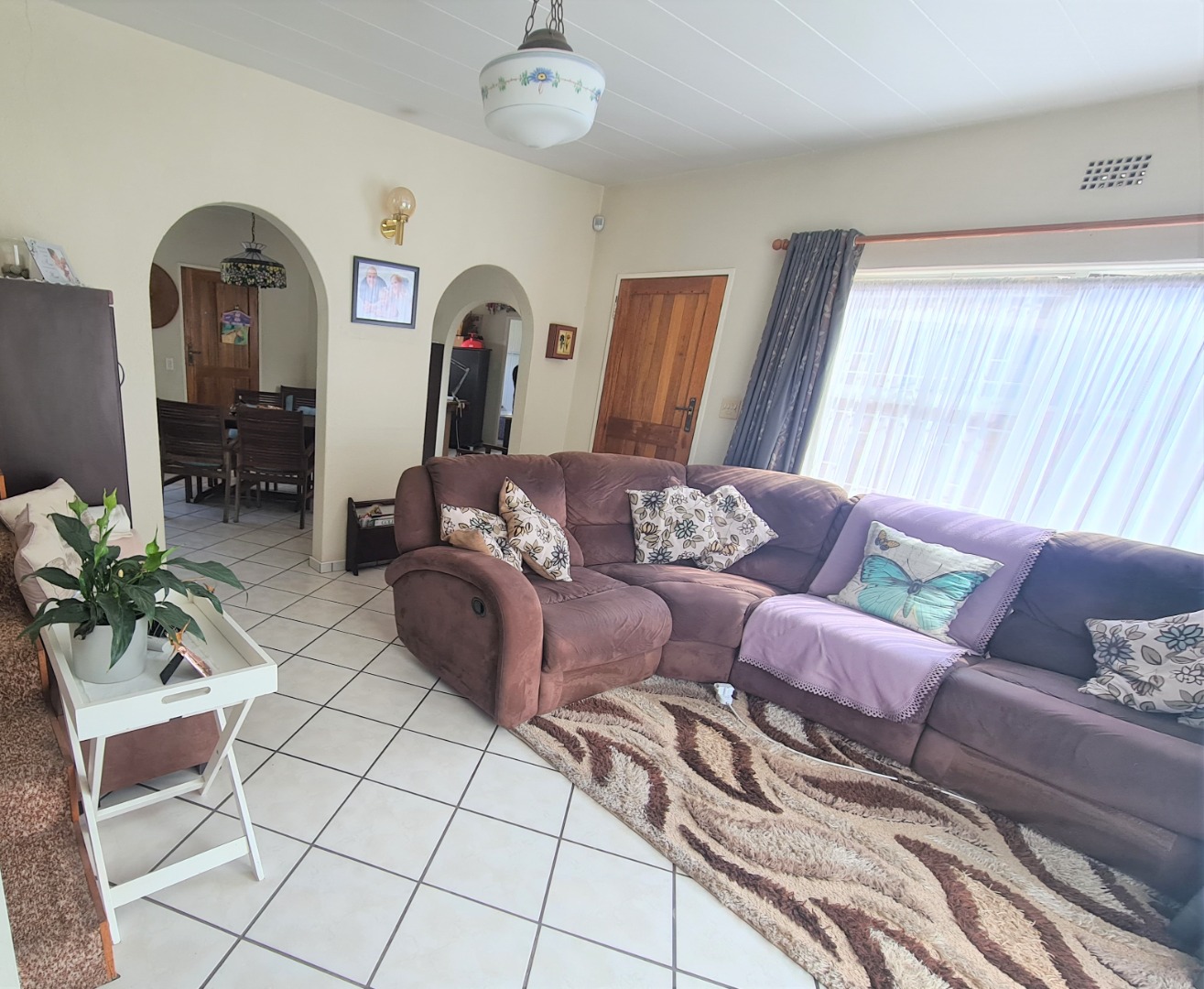 4 Bedroom House For Sale in Farrarmere RE/MAX™ of Southern Africa