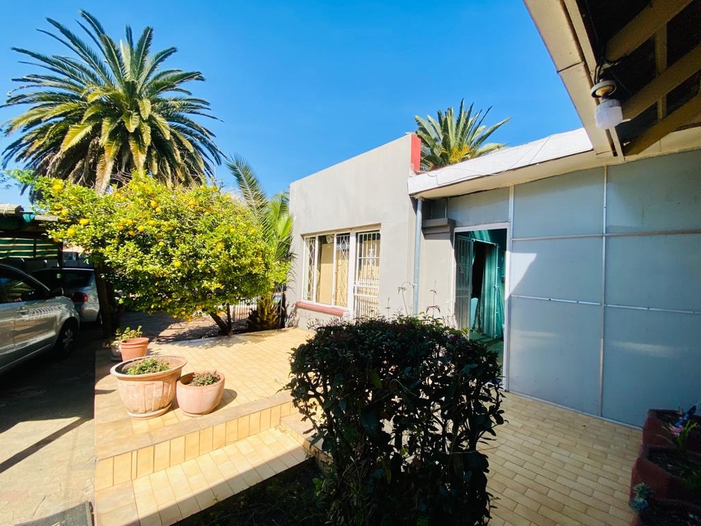 1 Bedroom Apartment / Flat To Rent in Randhart RE/MAX™ of Southern Africa