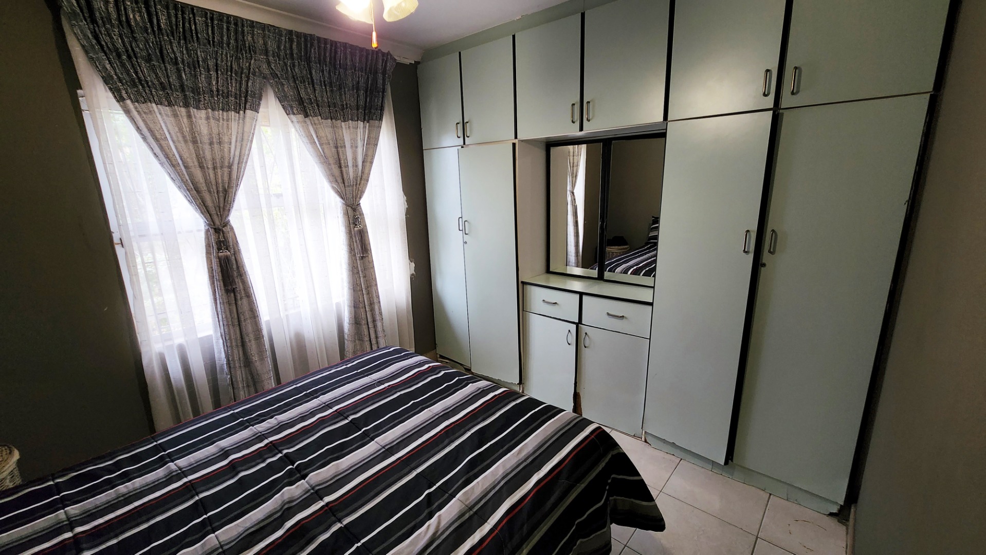 3 Bedroom House For Sale in Silverglen RE/MAX™ of Southern Africa