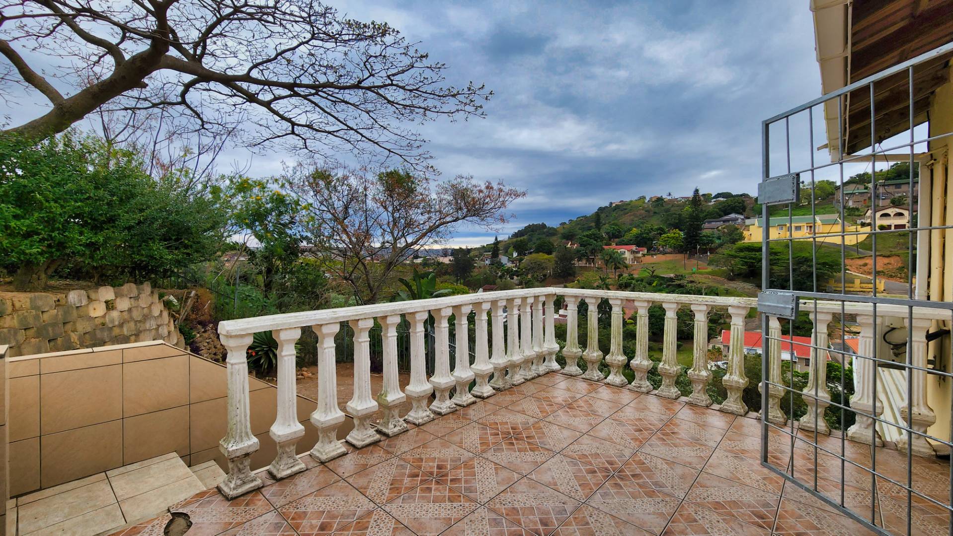 3 Bedroom House For Sale in Silverglen RE/MAX™ of Southern Africa