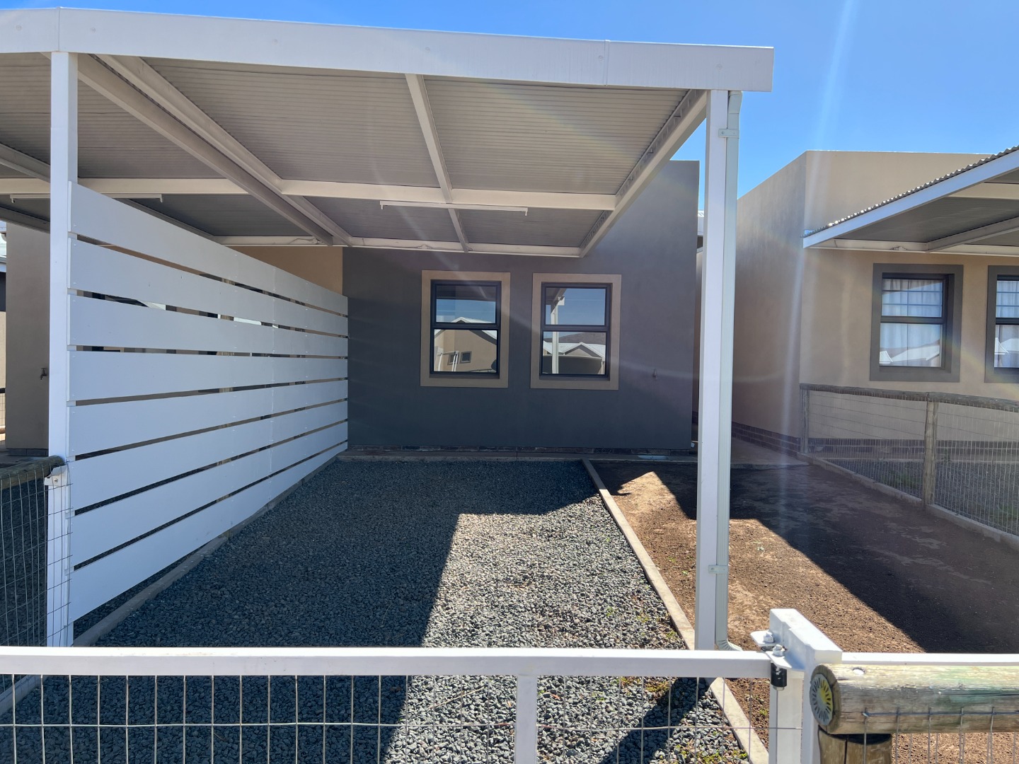 2 Bedroom House For Sale in Westbourne RE/MAX™ of Southern Africa