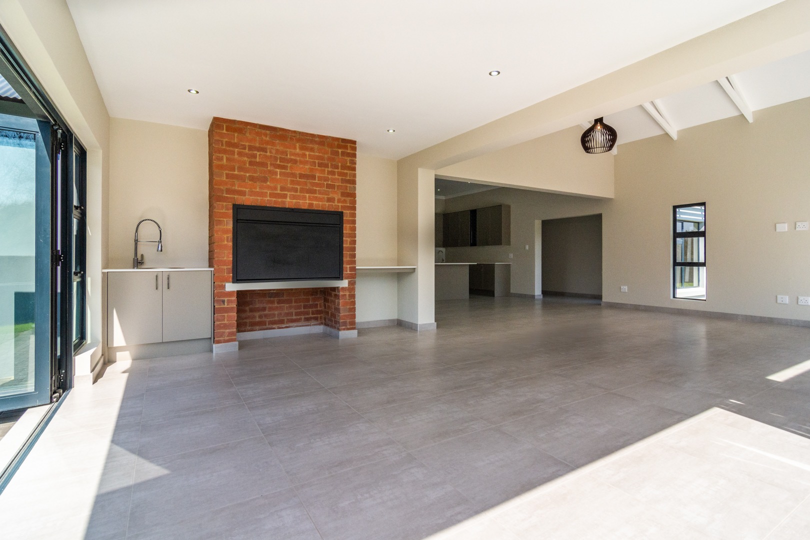 4 Bedroom House For Sale in The Coves RE/MAX™ of Southern Africa