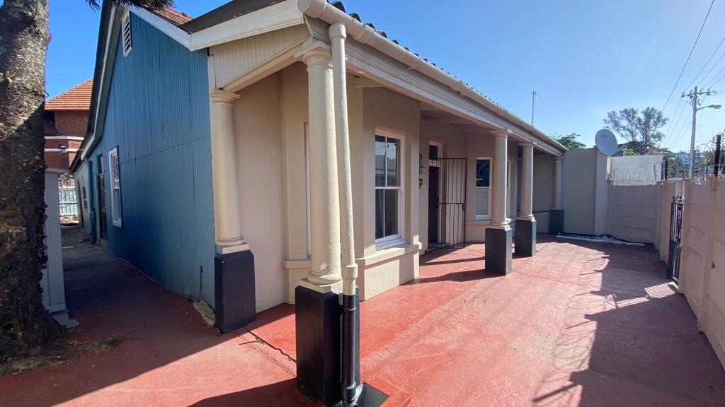 5 Bedroom House For Sale in Windermere RE/MAX™ of Southern Africa