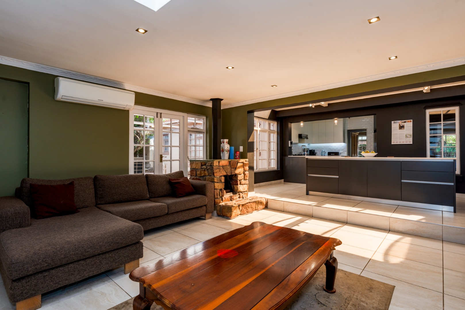 3 Bedroom House For Sale in Ottery RE/MAX™ of Southern Africa