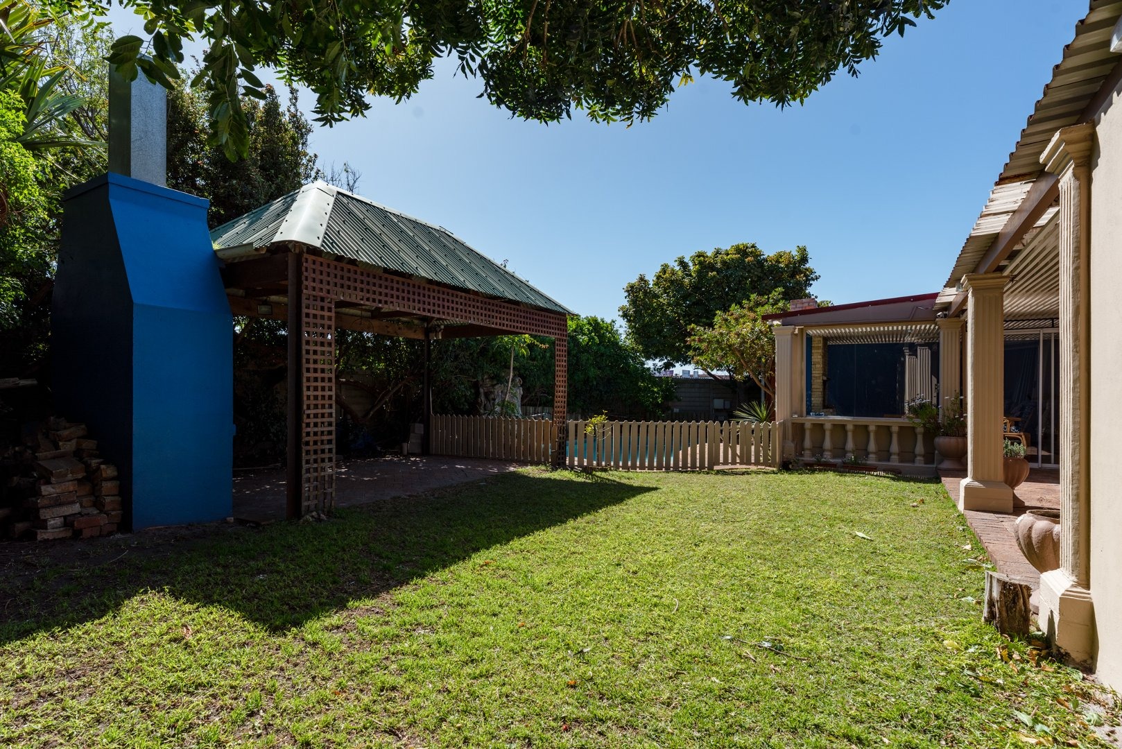 3 Bedroom House For Sale in Ottery RE/MAX™ of Southern Africa