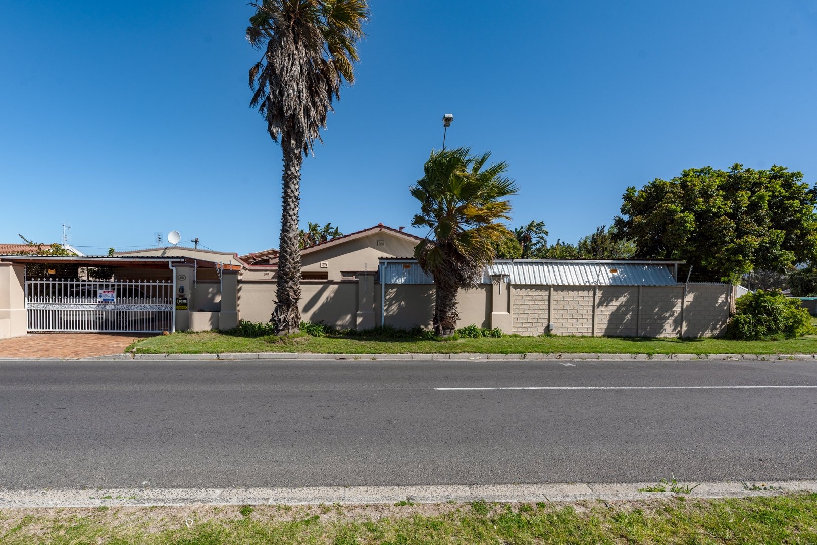 3 Bedroom House For Sale in Ottery | RE/MAX™ of Southern Africa