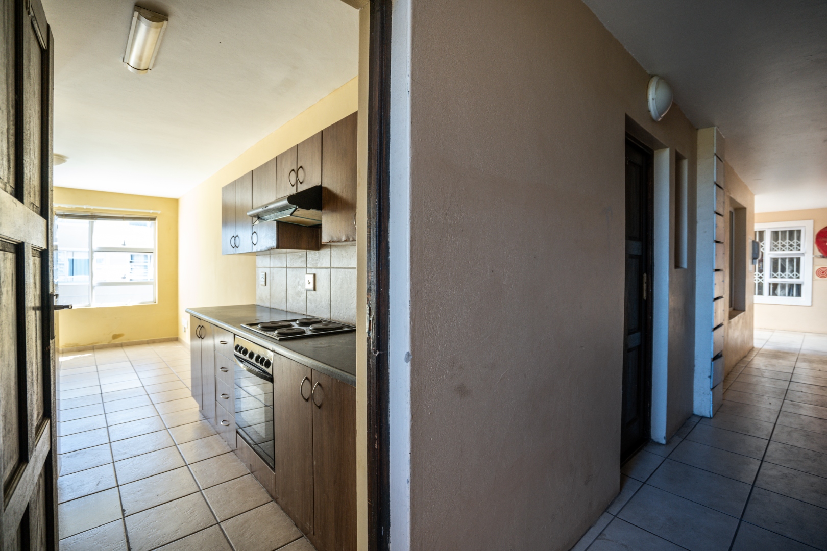 2 Bedroom Apartment / Flat To Rent in Kingswood RE/MAX™ of Southern