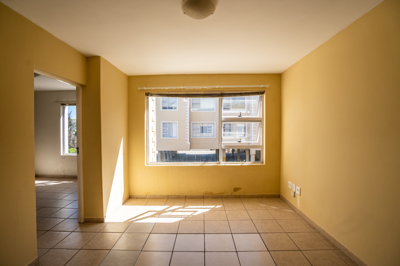 2 Bedroom Apartment / Flat To Rent in Kingswood RE/MAX™ of Southern