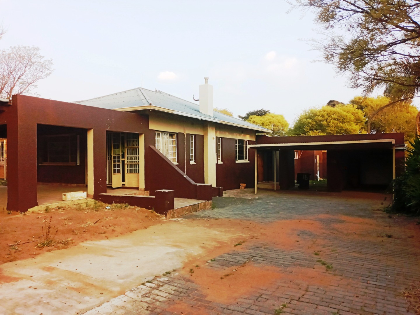 3 Bedroom House For Sale in Lambton RE/MAX™ of Southern Africa