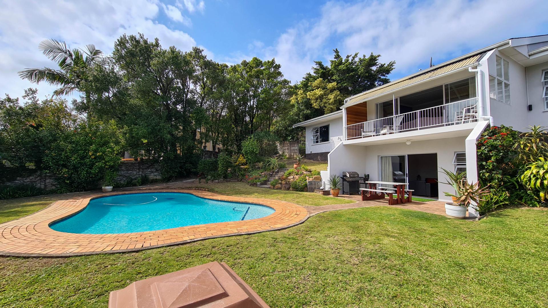 4 Bedroom House For Sale in Bonnie Doon RE/MAX™ of Southern Africa