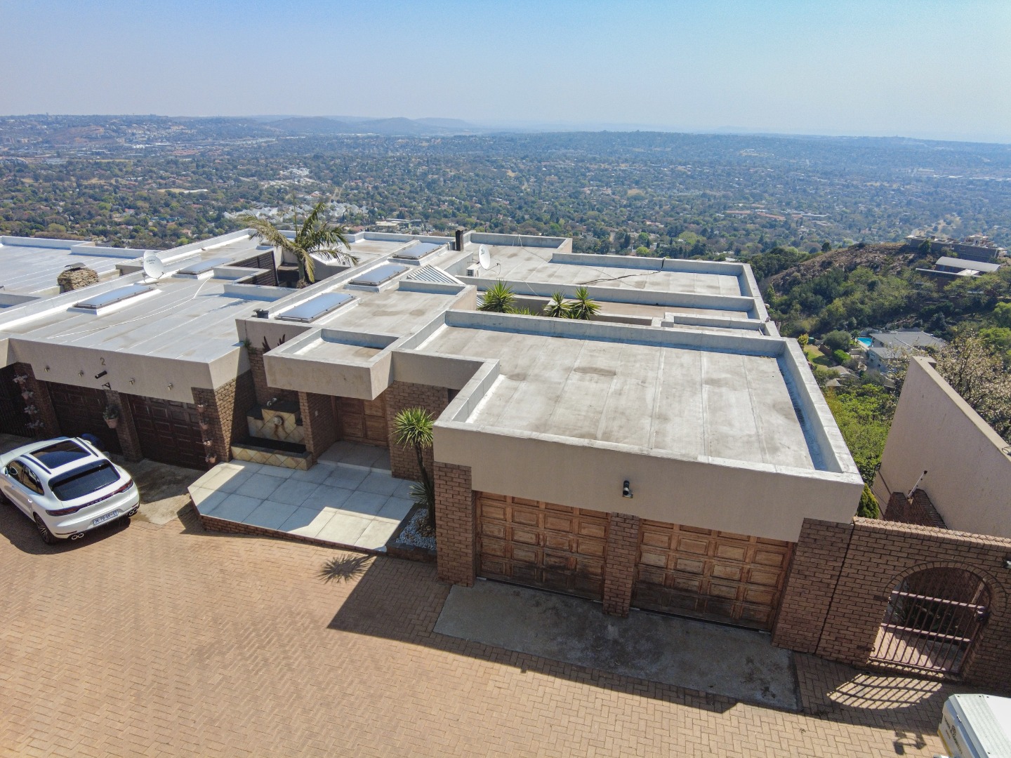 5 Bedroom House For Sale in Northcliff RE/MAX™ of Southern Africa