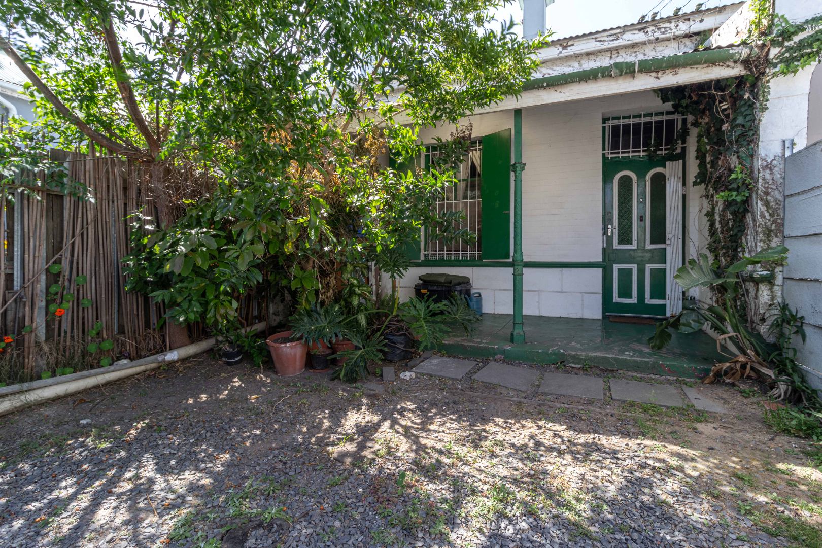 1 Bedroom House For Sale in Mowbray RE/MAX™ of Southern Africa