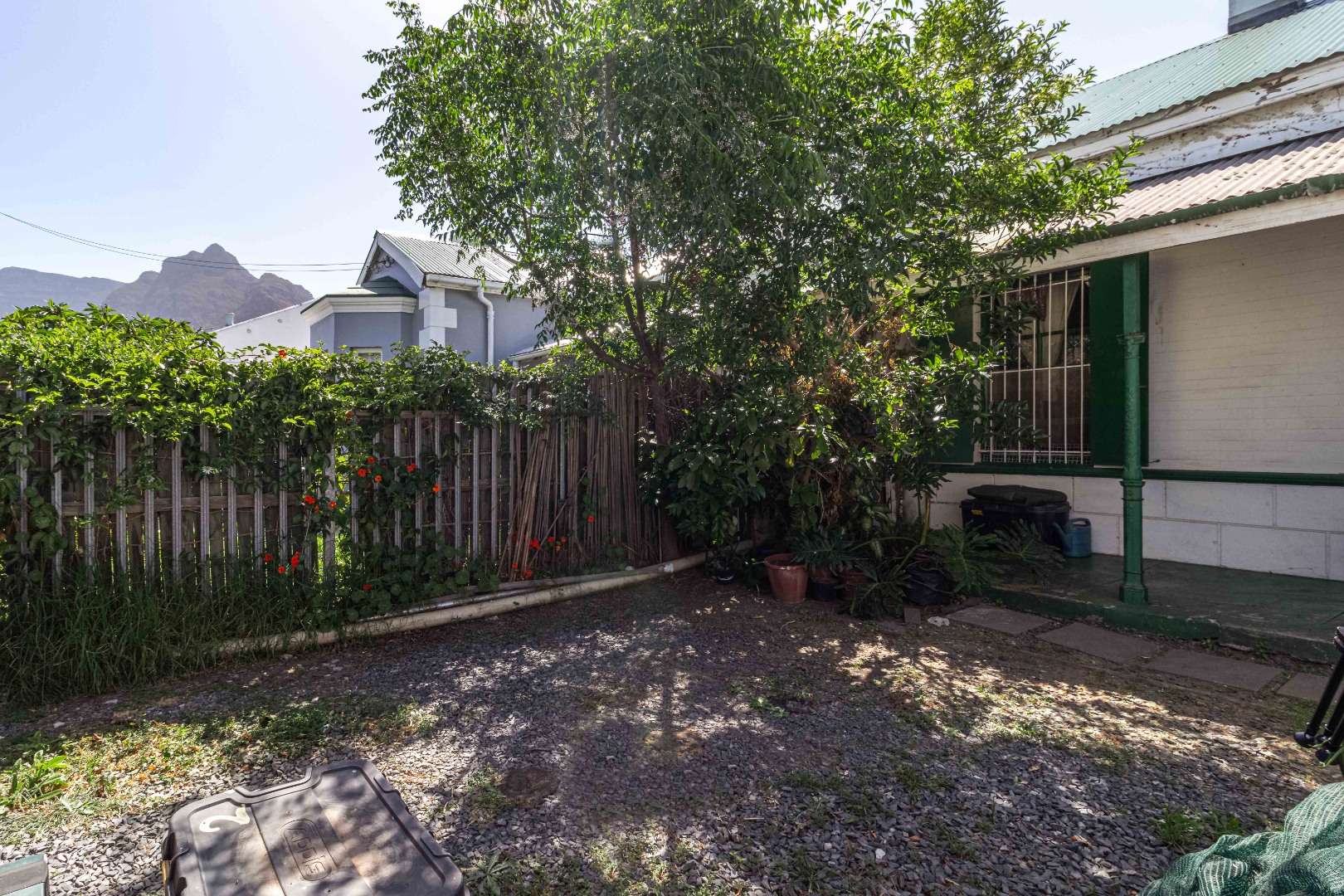 1 Bedroom House For Sale in Mowbray RE/MAX™ of Southern Africa