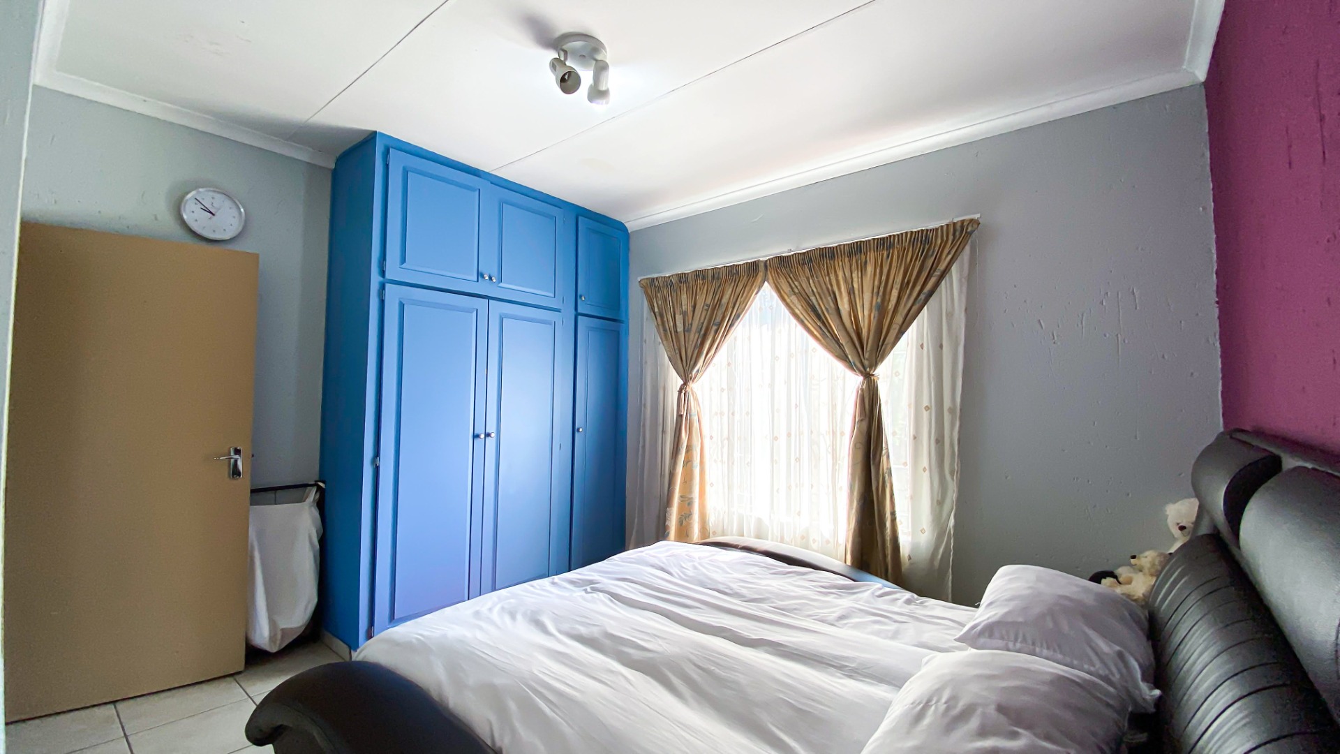 3 Bedroom Townhouse For Sale in Fairland RE/MAX™ of Southern Africa