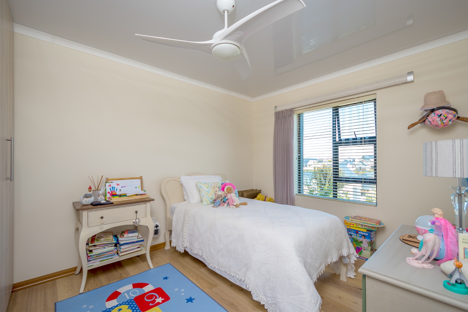 3 Bedroom House For Sale in Blue Mountain Village RE/MAX™ of Southern Africa