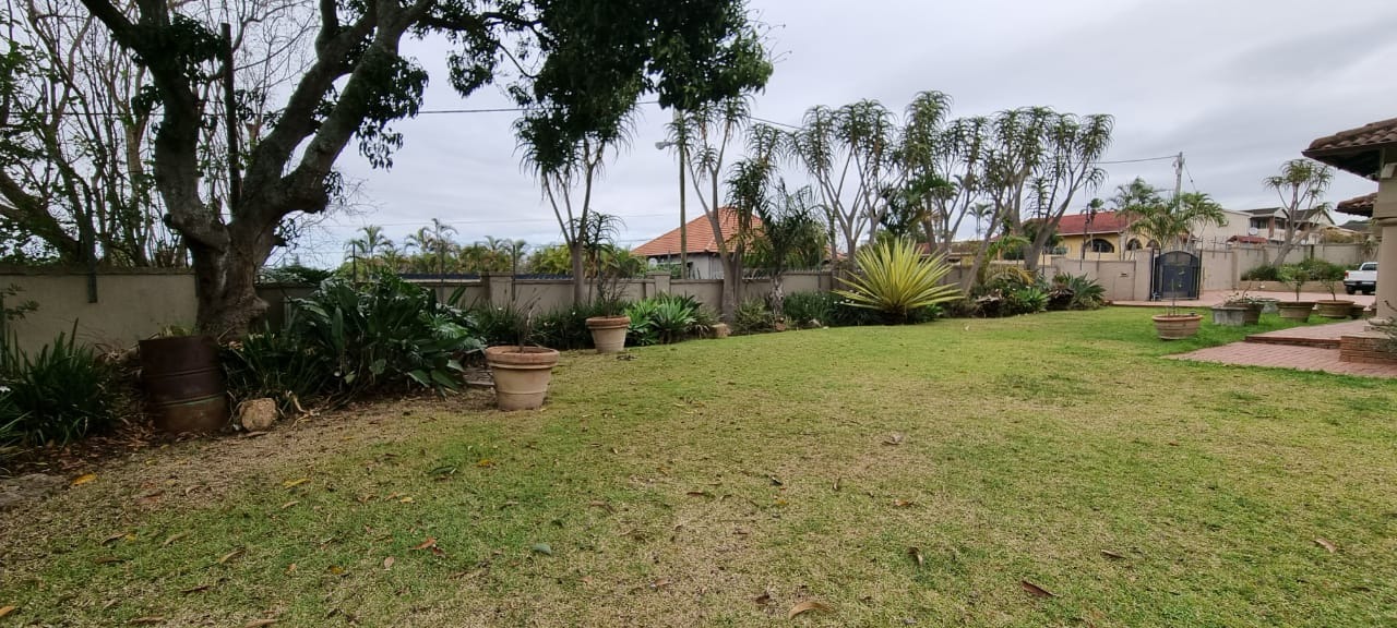 4 Bedroom House For Sale in Malvern RE/MAX™ of Southern Africa