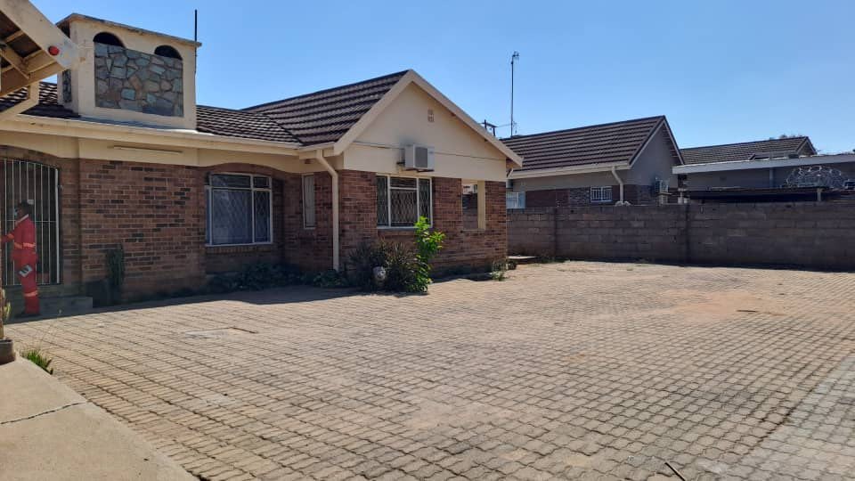 Apartments and flats to rent in Francistown, North East District RE/MAX