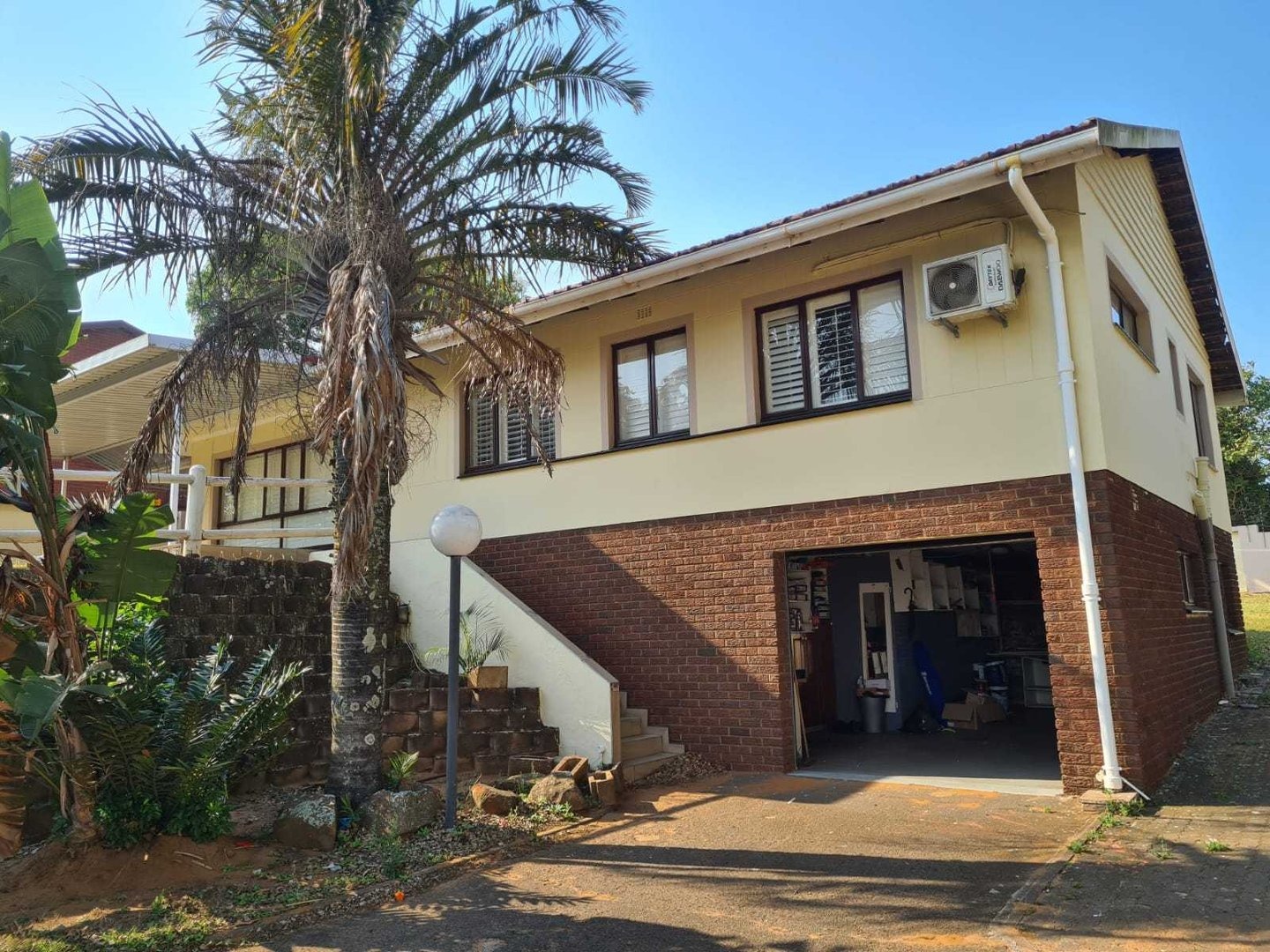 3 Bedroom House For Sale in Amanzimtoti RE/MAX™ of Southern Africa