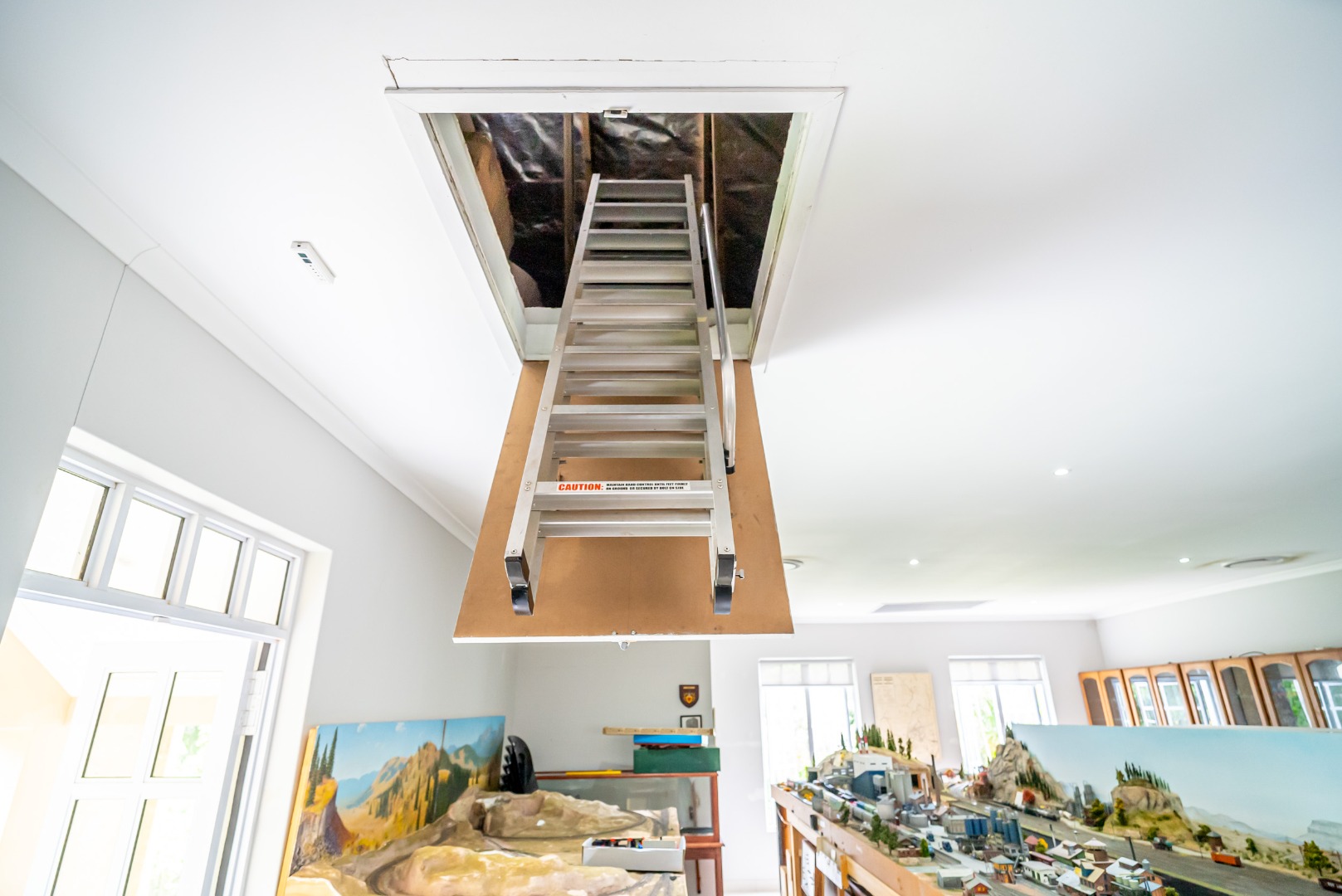 5 Bedroom House For Sale in Kloof RE/MAX™ of Southern Africa