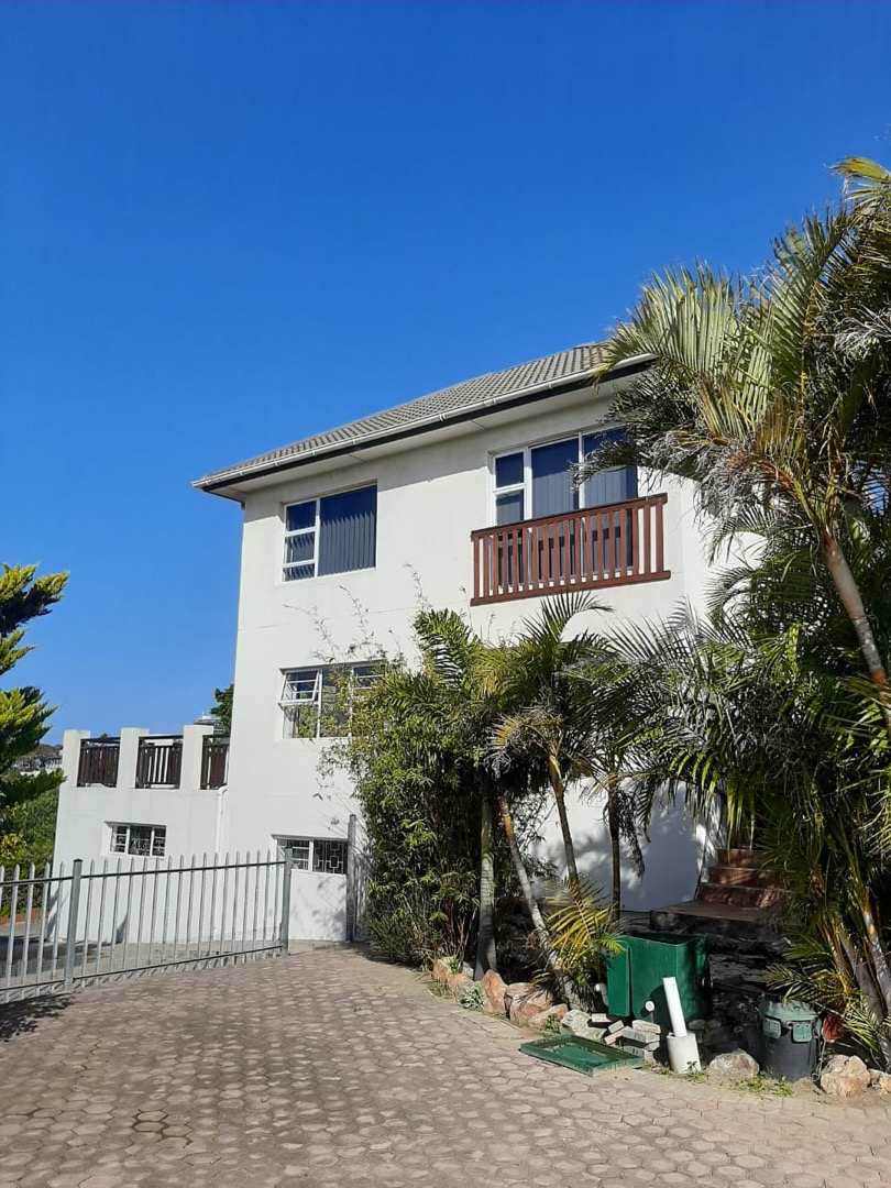 5 Bedroom House For Sale in Humewood RE/MAX™ of Southern Africa