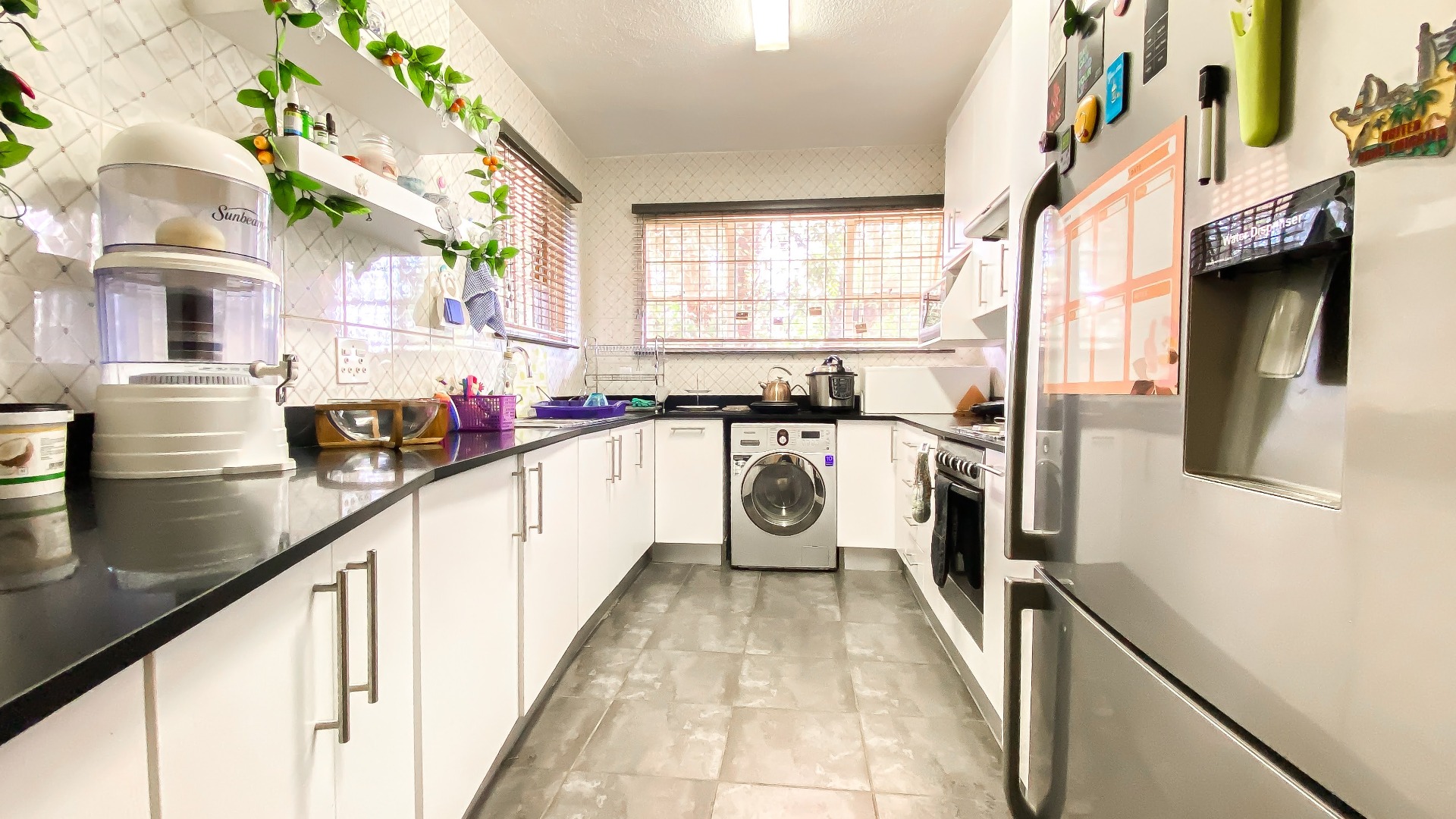 2 Bedroom Apartment / Flat For Sale in Fontainebleau RE/MAX™ of