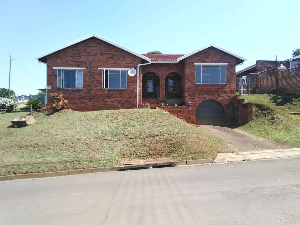 3 Bedroom House For Sale in Belfort Estate RE/MAX™ of Southern Africa