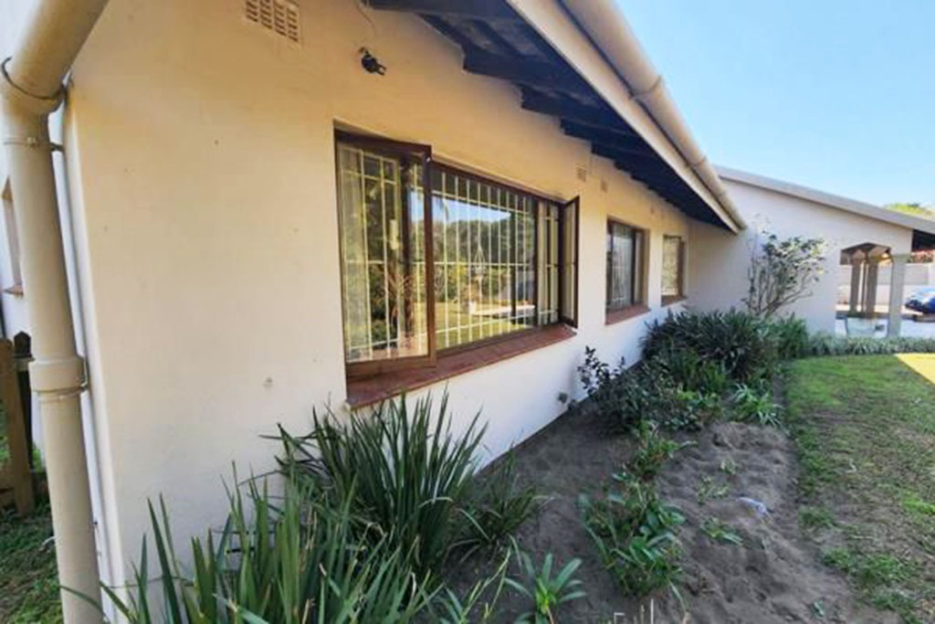 3 Bedroom House For Sale in Westbrook RE/MAX™ of Southern Africa