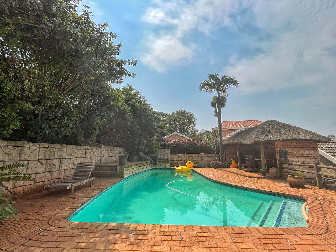 5 Bedroom House For Sale in Amanzimtoti RE/MAX™ of Southern Africa