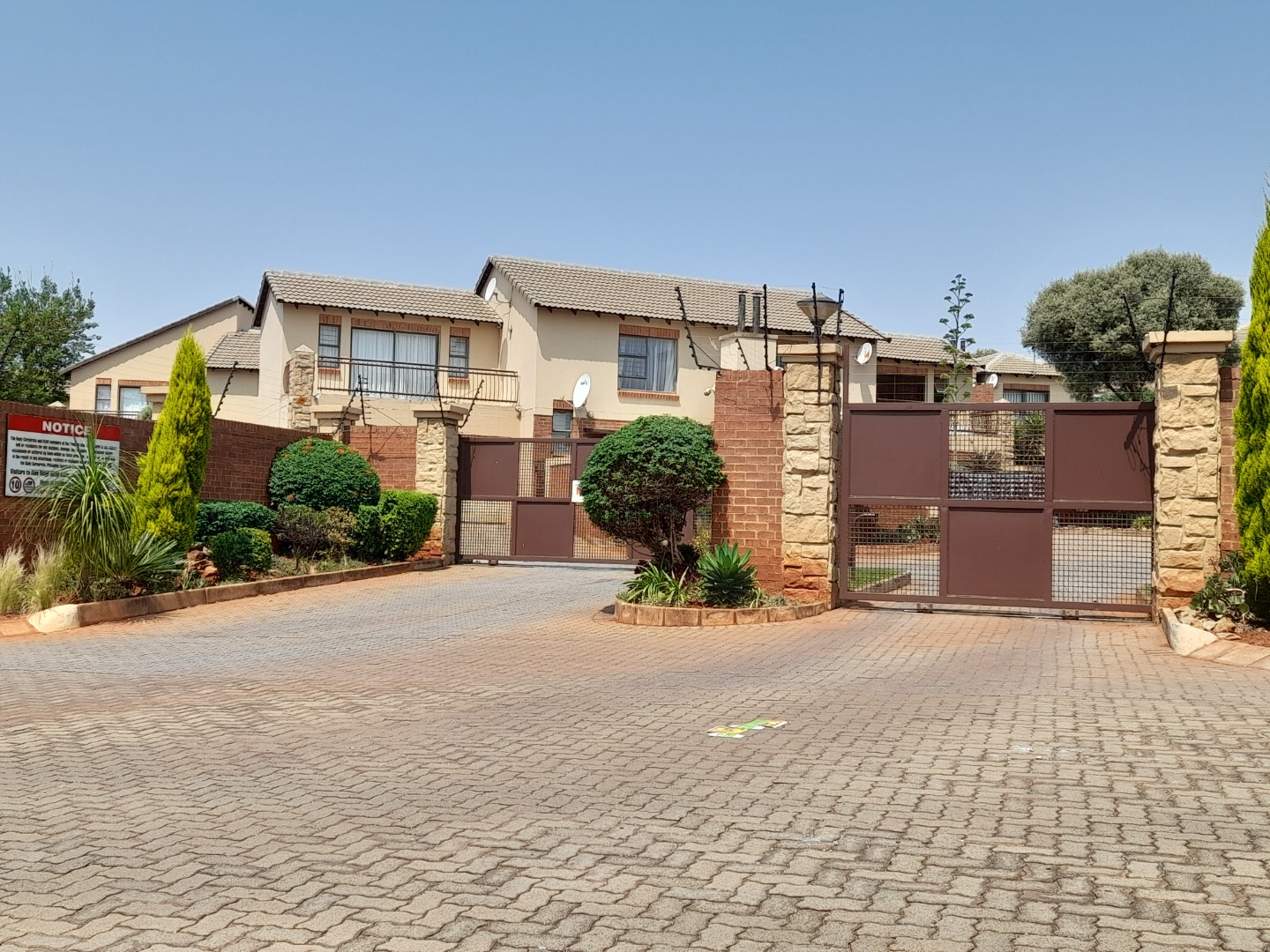 Property and houses for sale in Noordheuwel, Krugersdorp RE/MAX