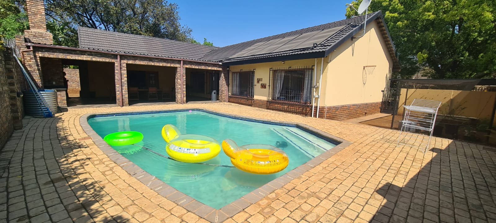 4 Bedroom House For Sale in Wierda Park RE/MAX™ of Southern Africa