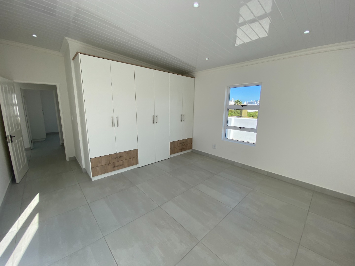 3 Bedroom House For Sale in Lampiesbaai RE/MAX™ of Southern Africa