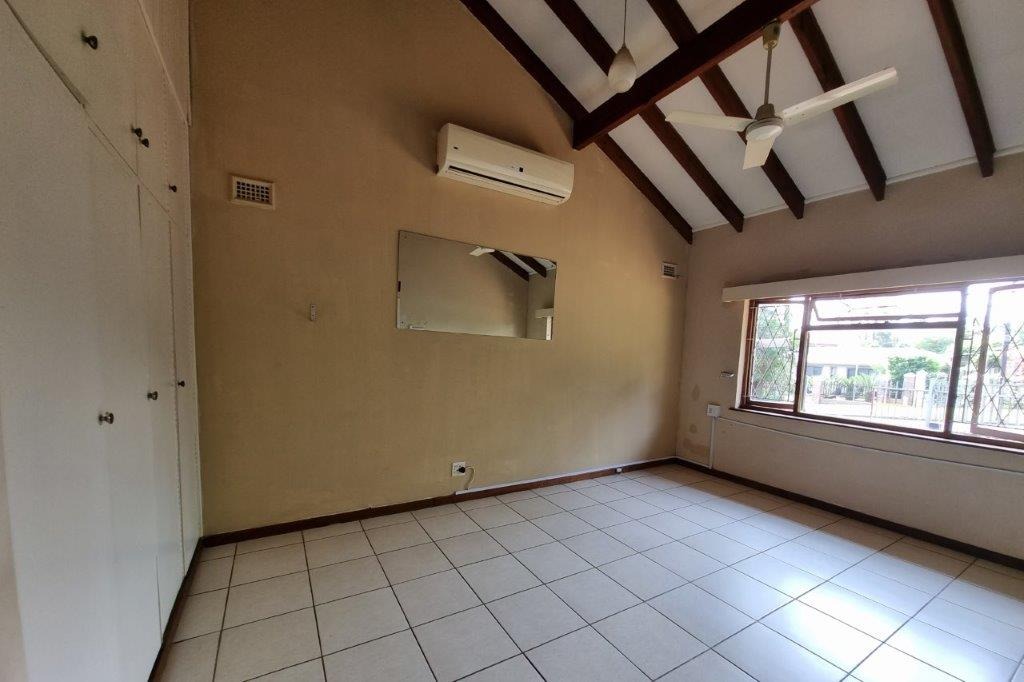 4 Bedroom House For Sale in Hayfields RE/MAX™ of Southern Africa