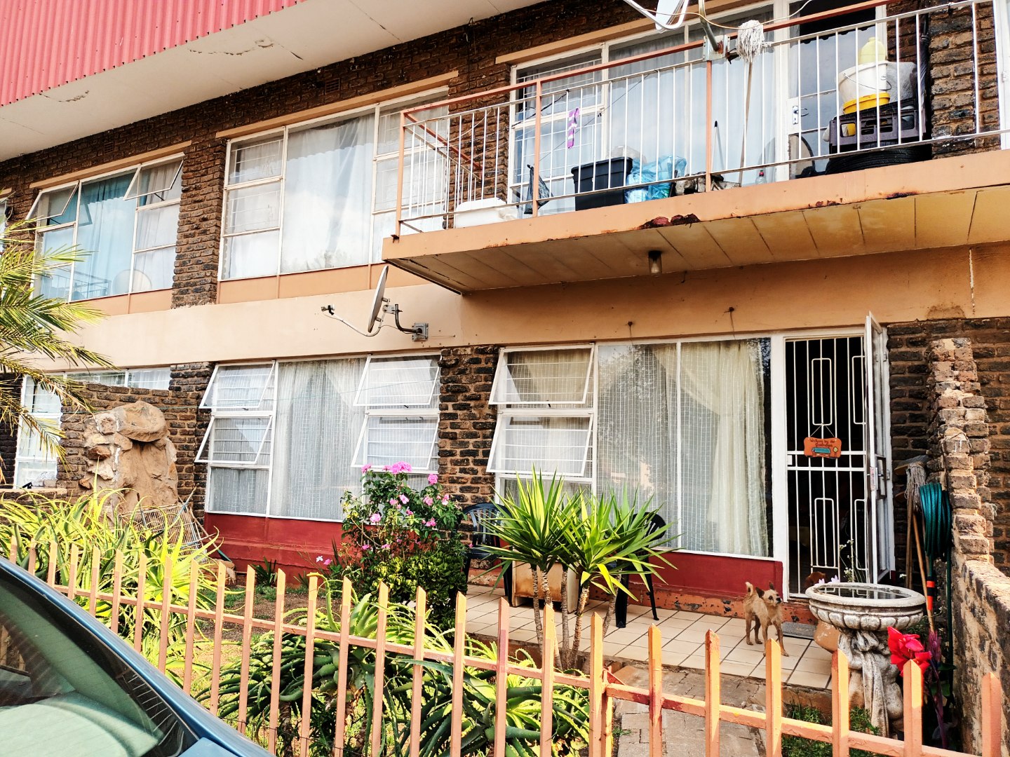 RE/MAX Krugersdorp, Witpoortjie, Randfontein & Magaliesburg Property Agents RE/MAX Town and