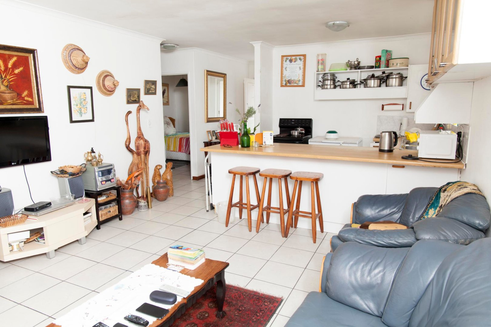 3 Bedroom House For Sale in Lansdowne RE/MAX™ of Southern Africa