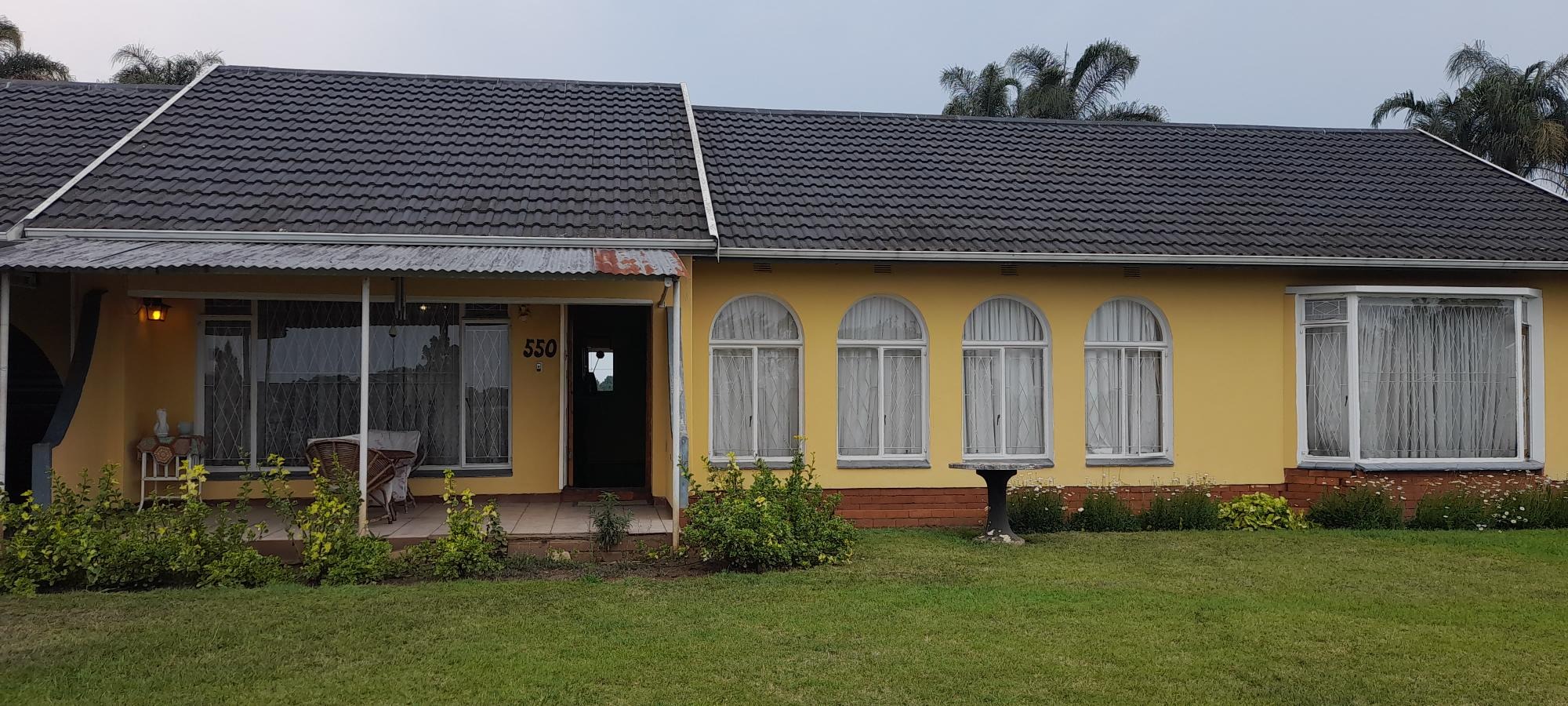 4 Bedroom House For Sale in Bisley RE/MAX™ of Southern Africa