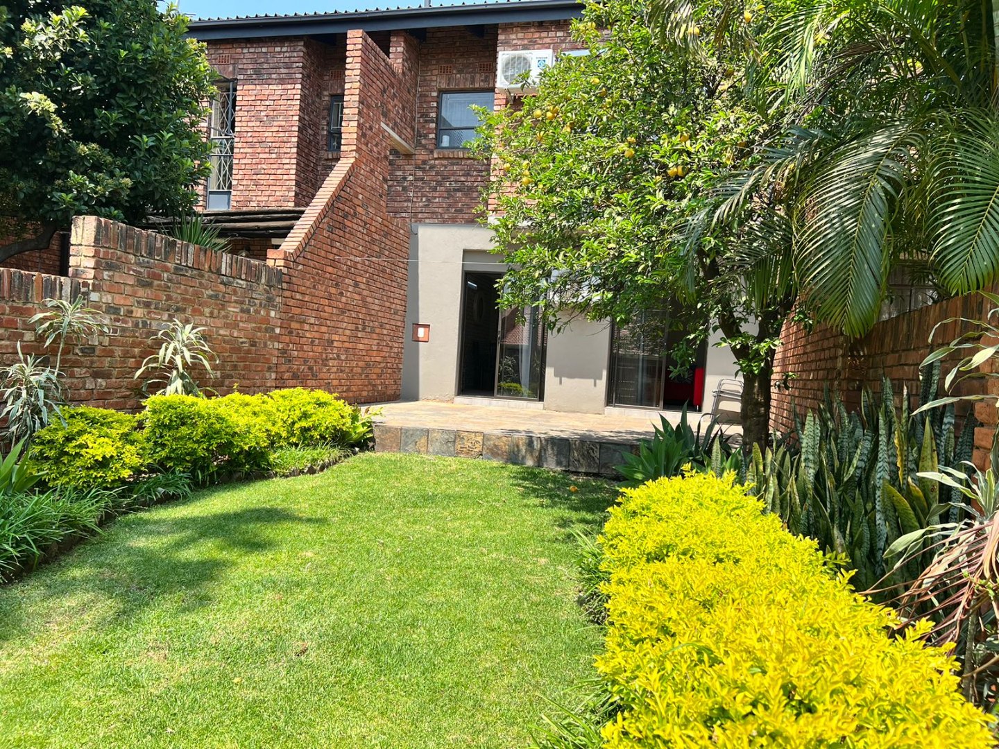 3 Bedroom Townhouse For Sale in Rustenburg Central RE/MAX™ of