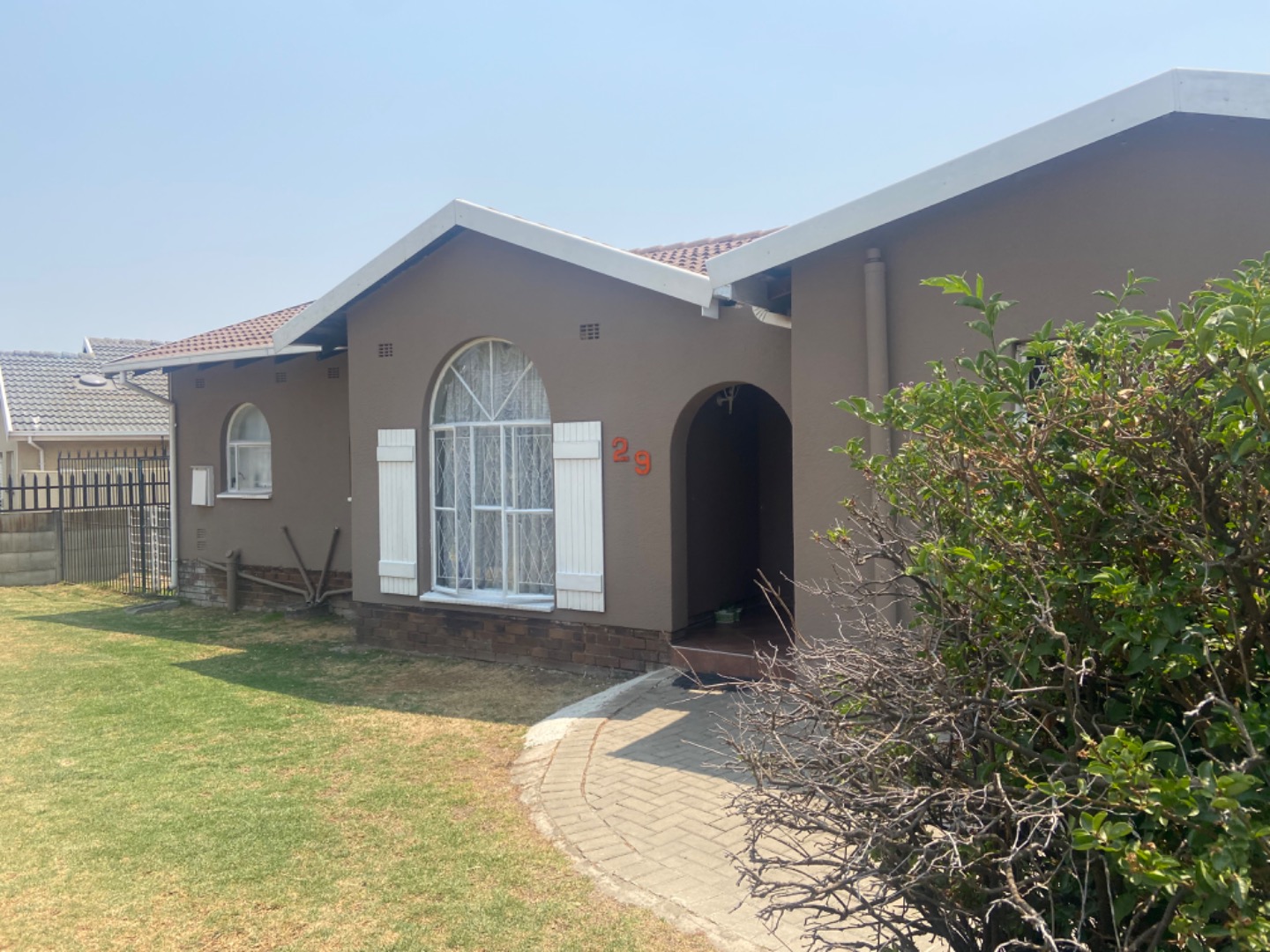 4 Bedroom House For Sale in Brackendowns RE/MAX™ of Southern Africa