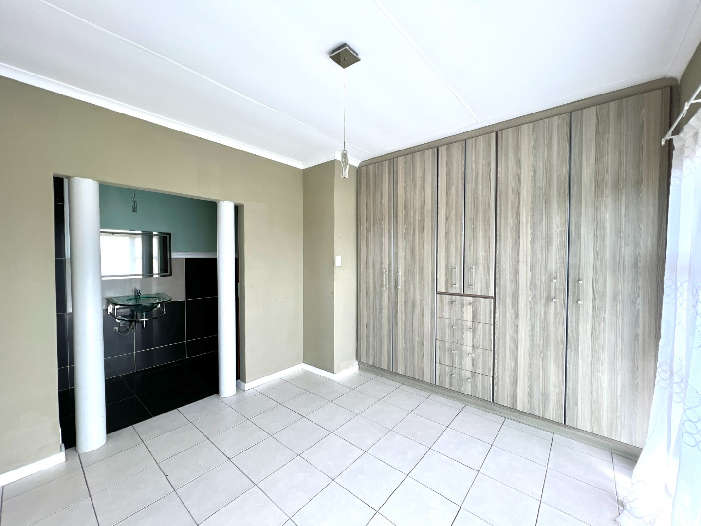 3 Bedroom House For Sale in Overbaakens RE/MAX™ of Southern Africa